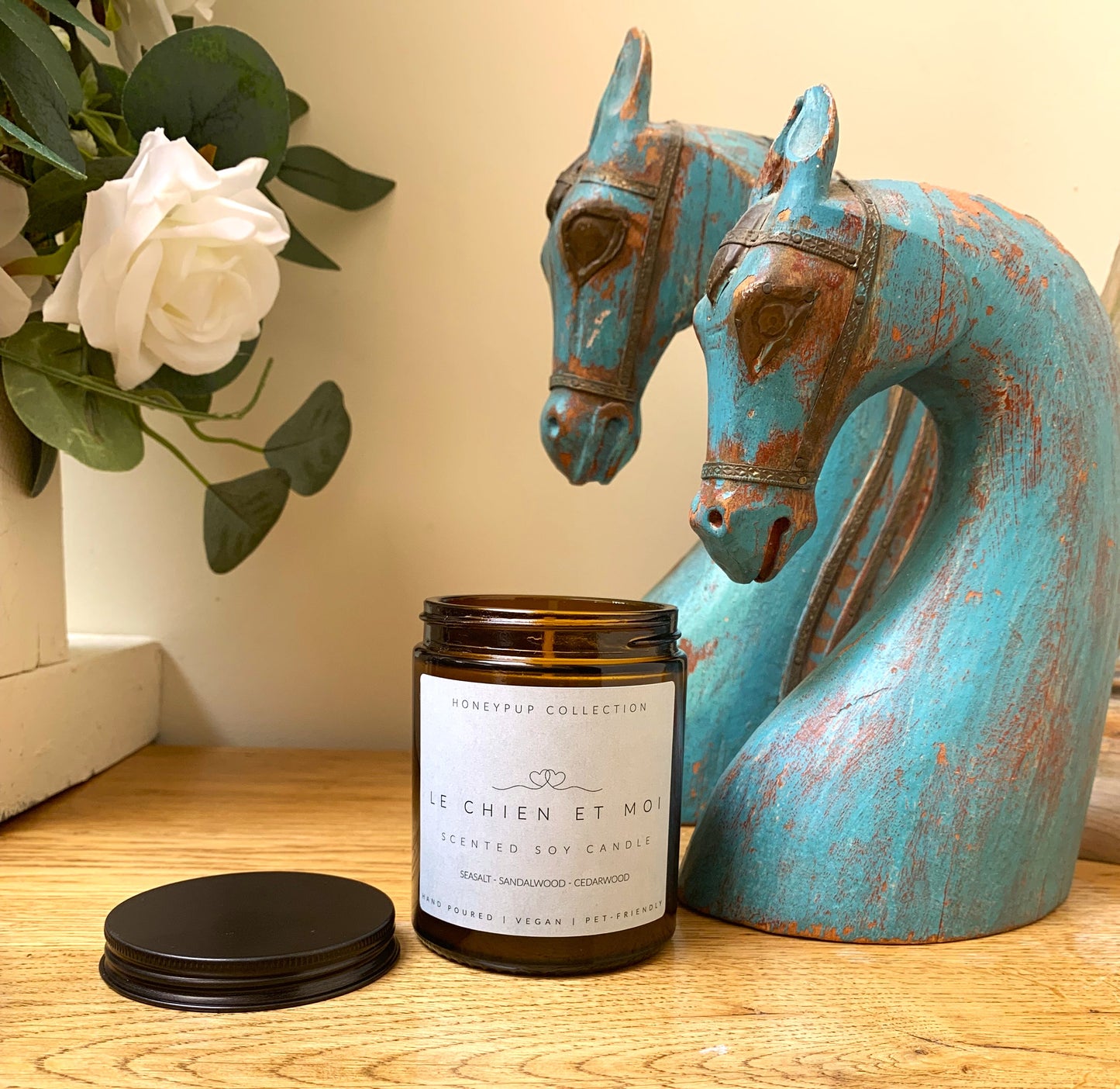 Pet-Friendly Coastal Candle - Le Chien et Moi