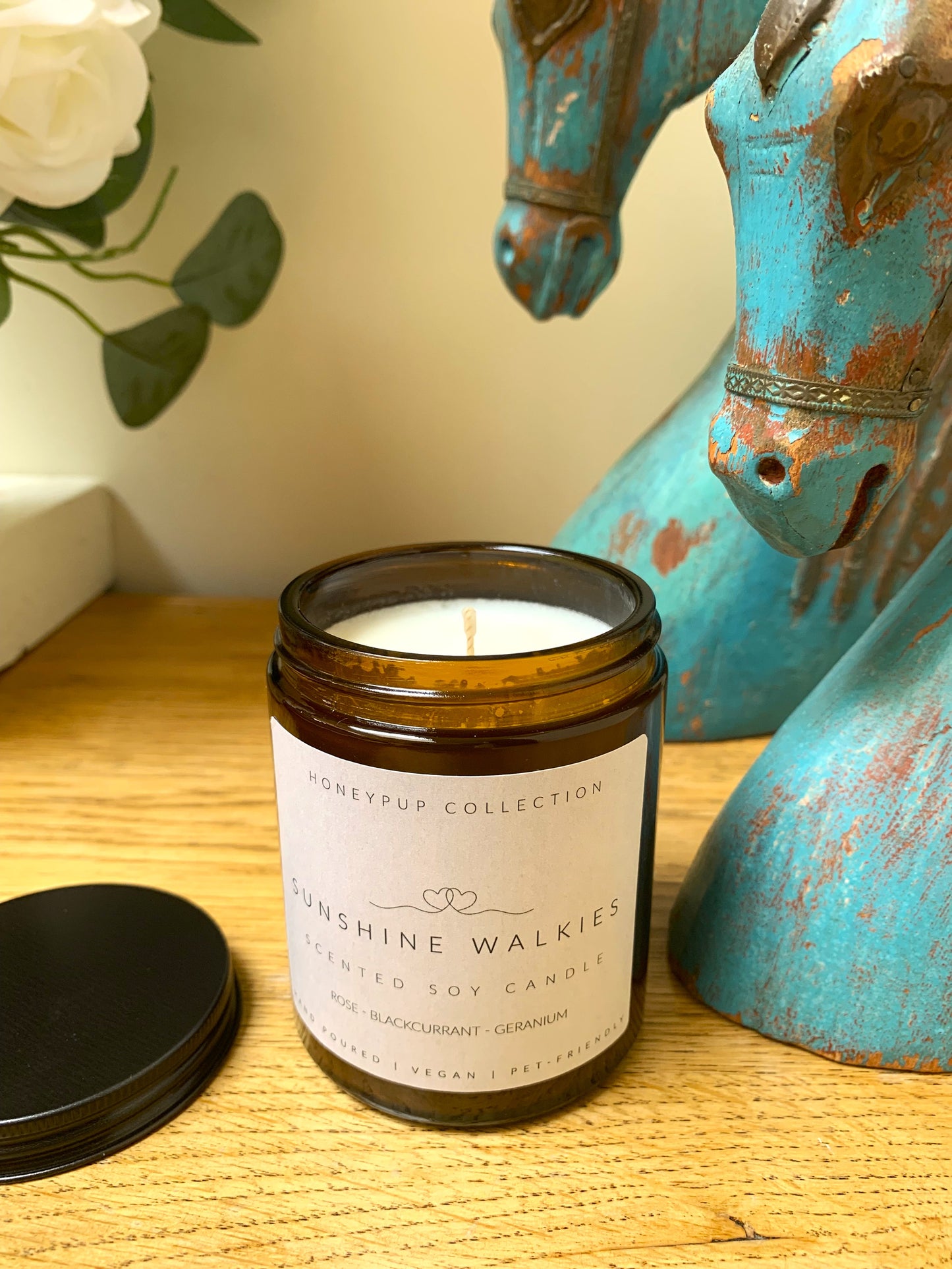 Pet-Friendly Berry & Rose Candle – Sunshine Walkies